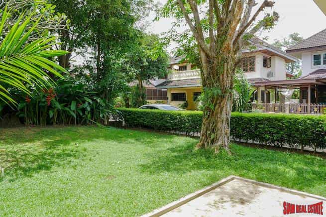 rumah dalam Chalong, Phuket 10828333