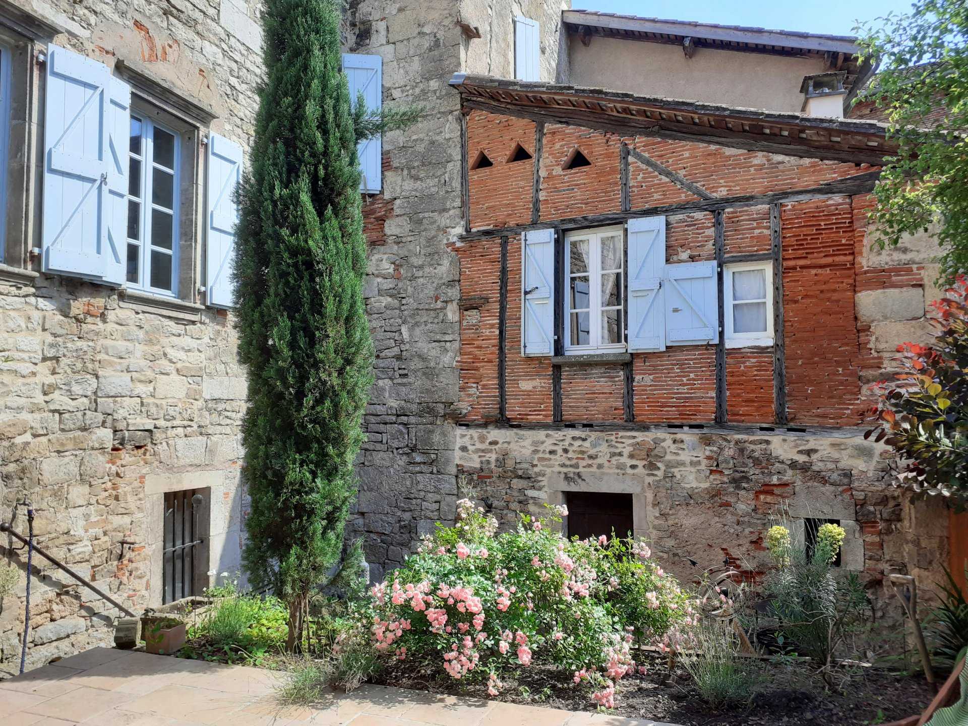 Hus i Saint-Antonin-Noble-Val, Occitanie 10828363