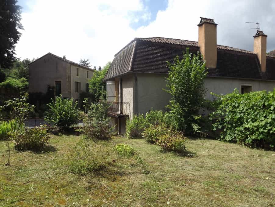 Talo sisään Le Buisson-de-Cadouin, Nouvelle-Aquitaine 10828568