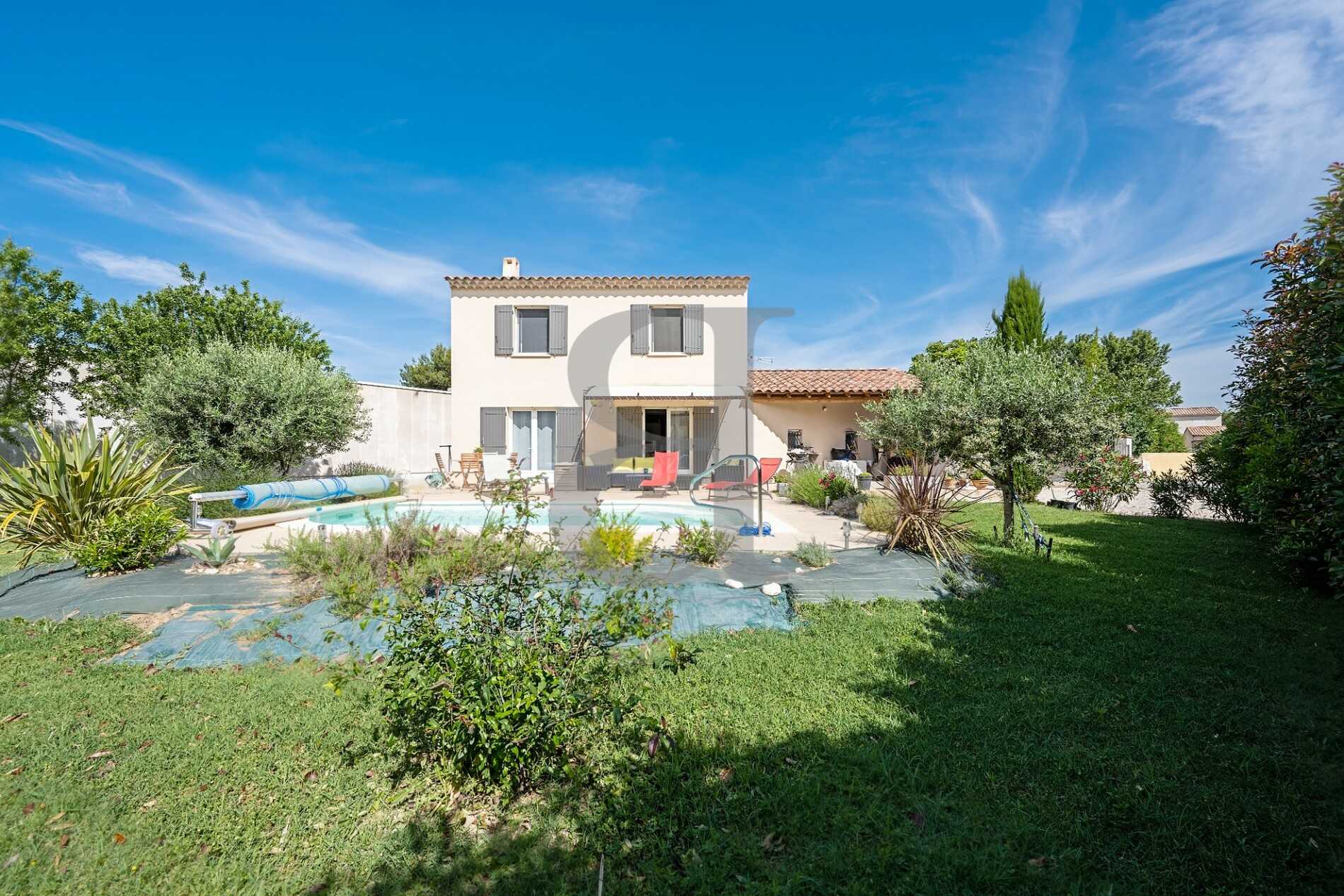 casa no Pernes-les-Fontaines, Provence-Alpes-Côte d'Azur 10828569