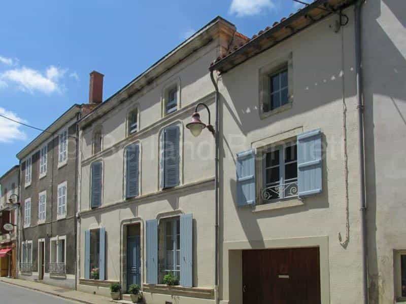 Haus im La Mothe-Saint-Héray, Neu-Aquitanien 10828574
