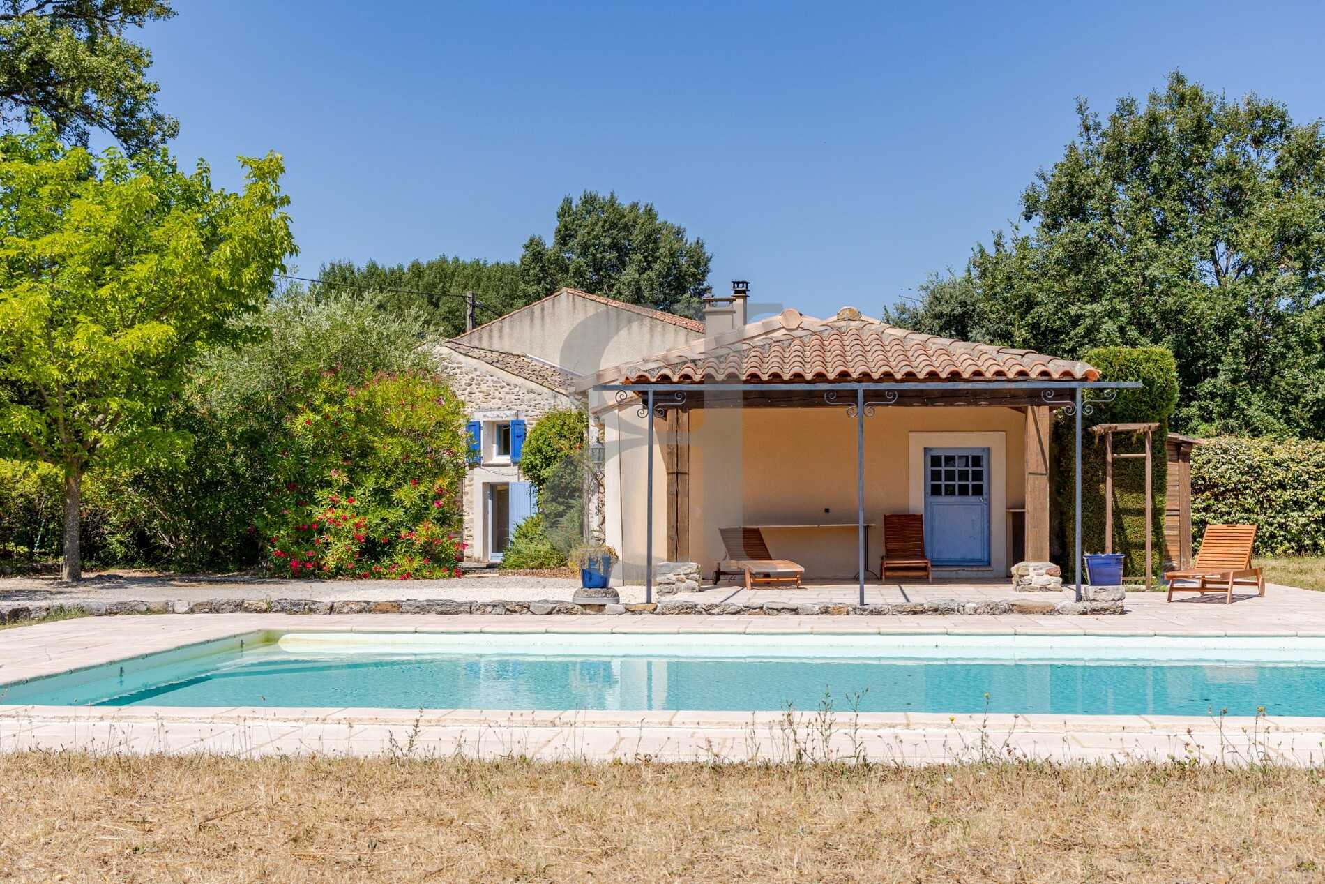 rumah dalam Valreas, Provence-Alpes-Côte d'Azur 10828597