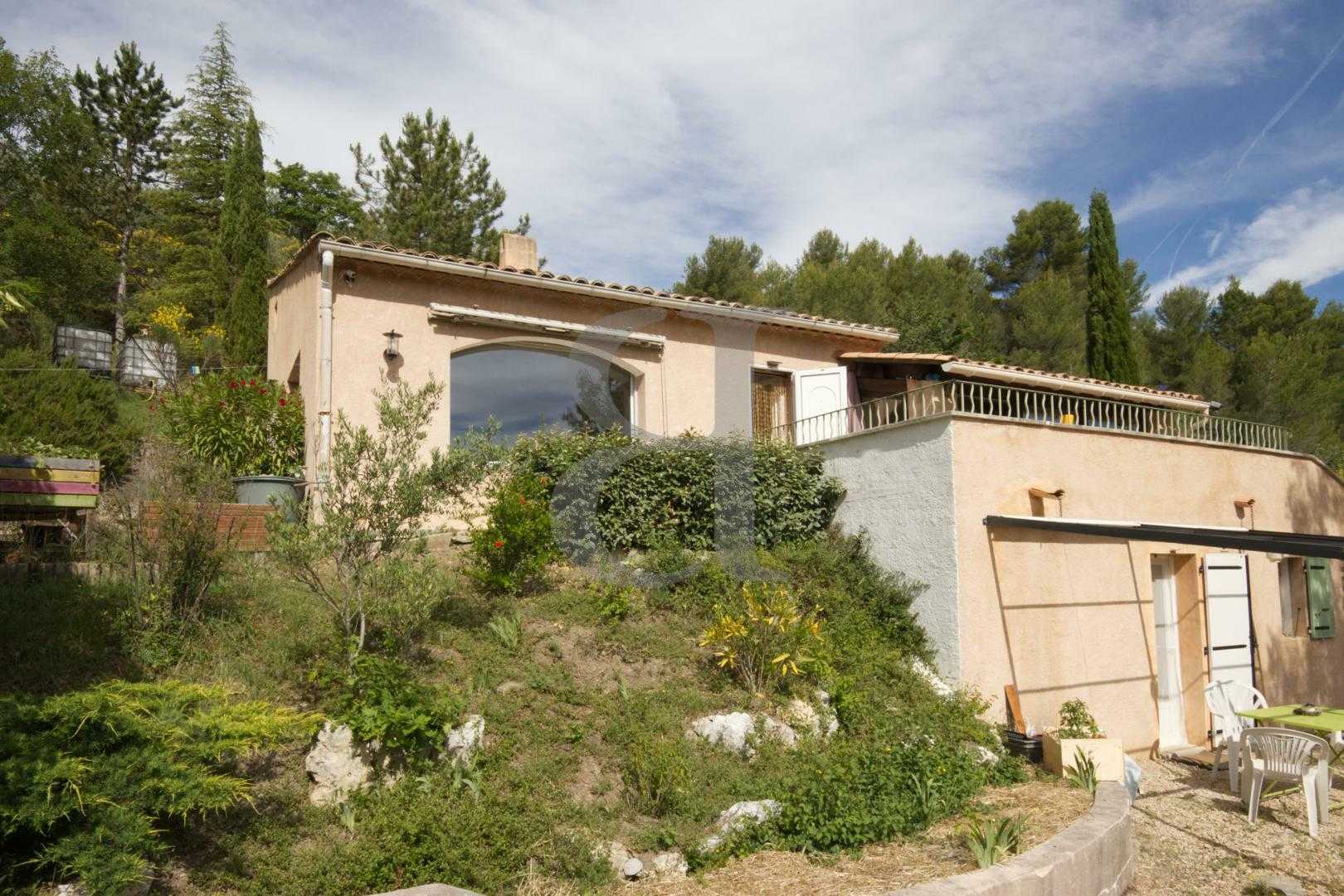 Huis in Buis-les-Baronnies, Auvergne-Rhône-Alpes 10828603