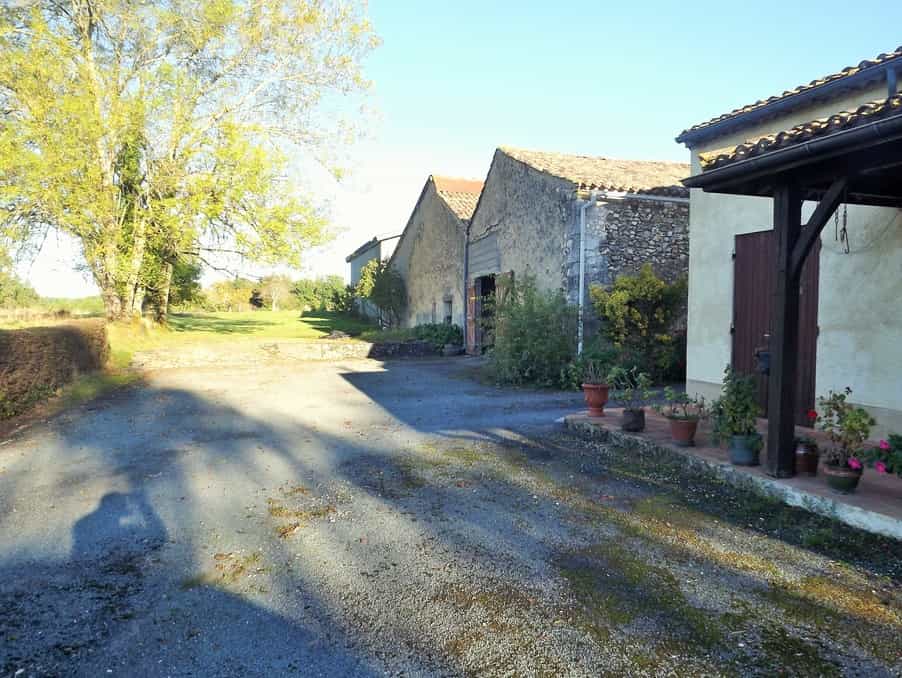 σπίτι σε Vergt-de-Biron, Nouvelle-Aquitaine 10828613