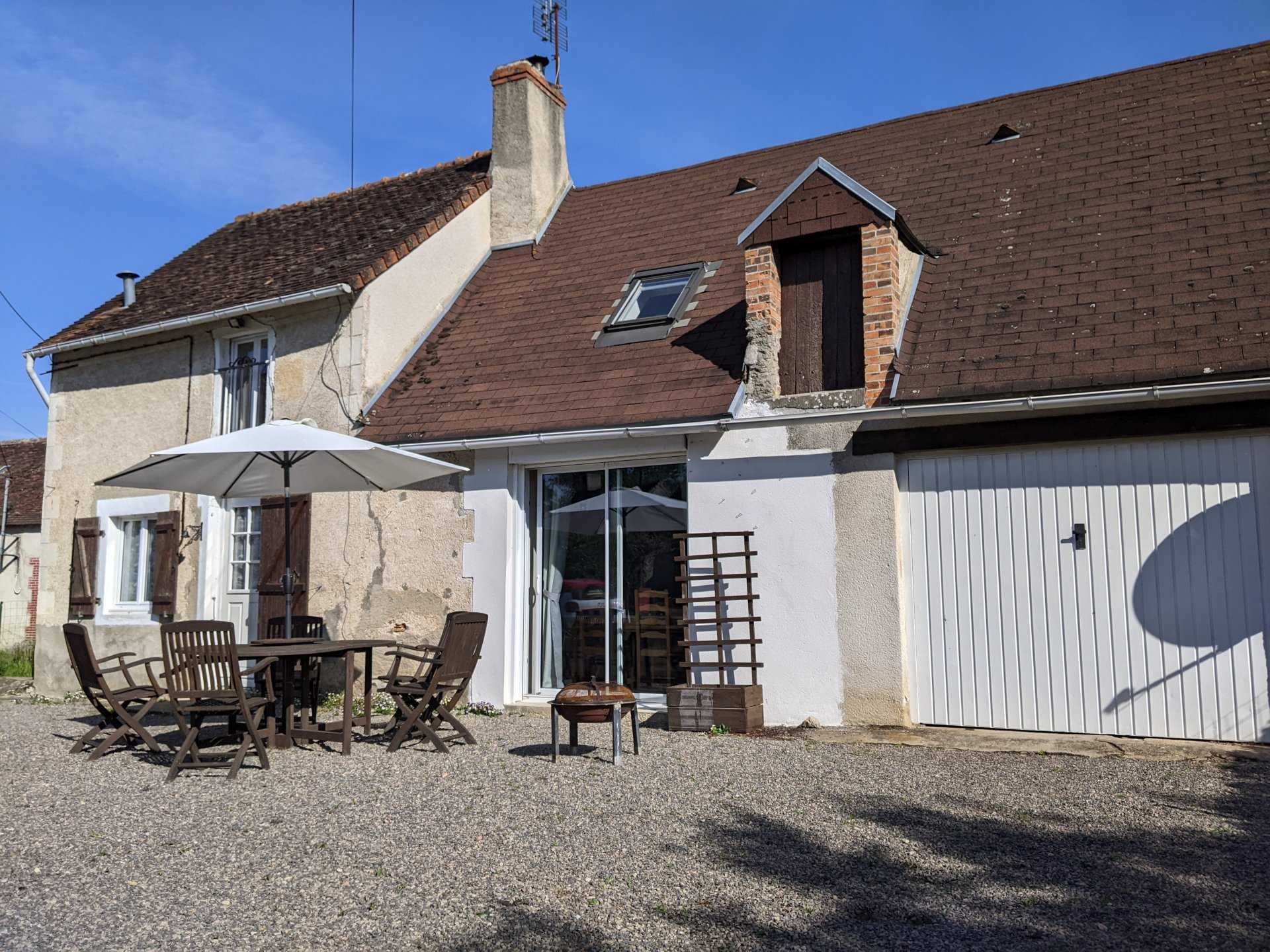 House in Thollet, Nouvelle-Aquitaine 10828703