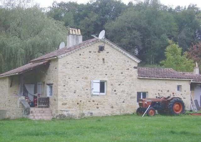 жилой дом в Paulhiac, Nouvelle-Aquitaine 10828708