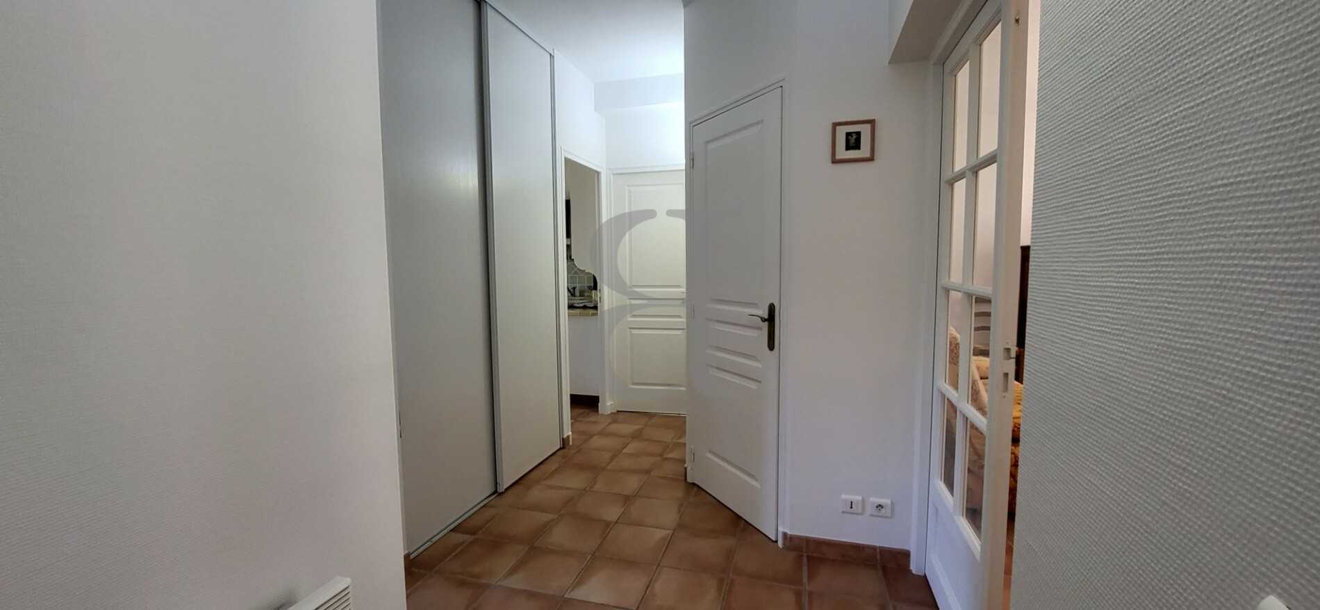 жилой дом в Vaison-la-Romaine, Provence-Alpes-Côte d'Azur 10828783