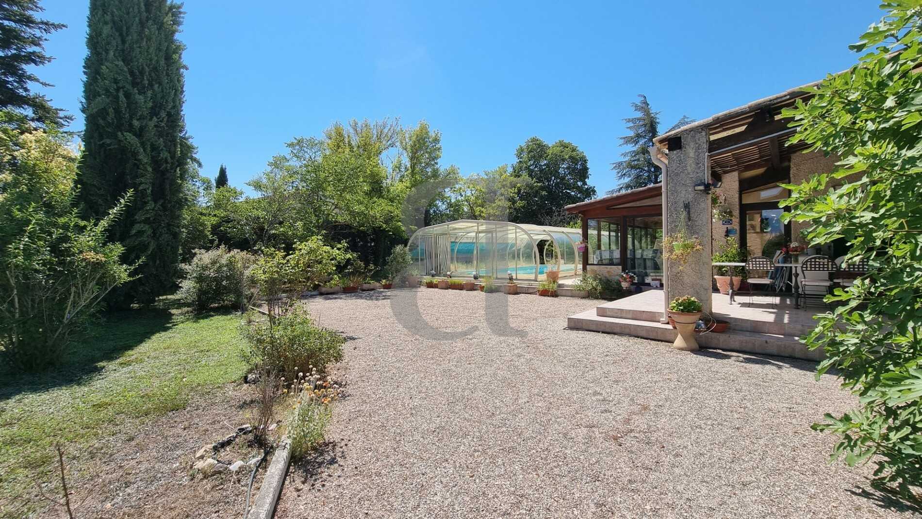 Rumah di Mazan, Provence-Alpes-Côte d'Azur 10828835