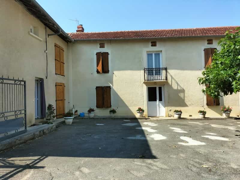 rumah dalam Lannemezan, Occitanie 10828847