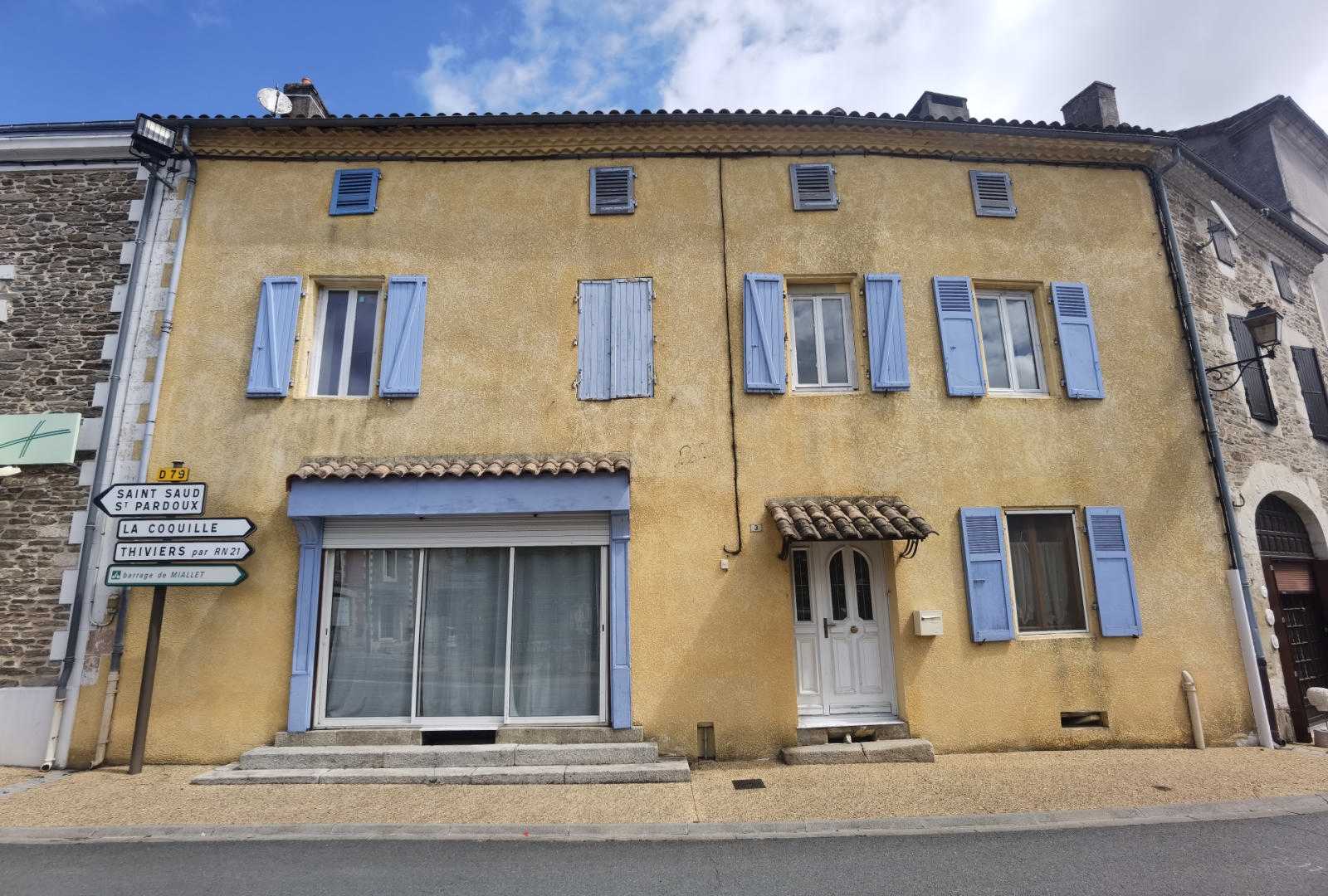 Hus i La Coquille, Nouvelle-Aquitaine 10828869