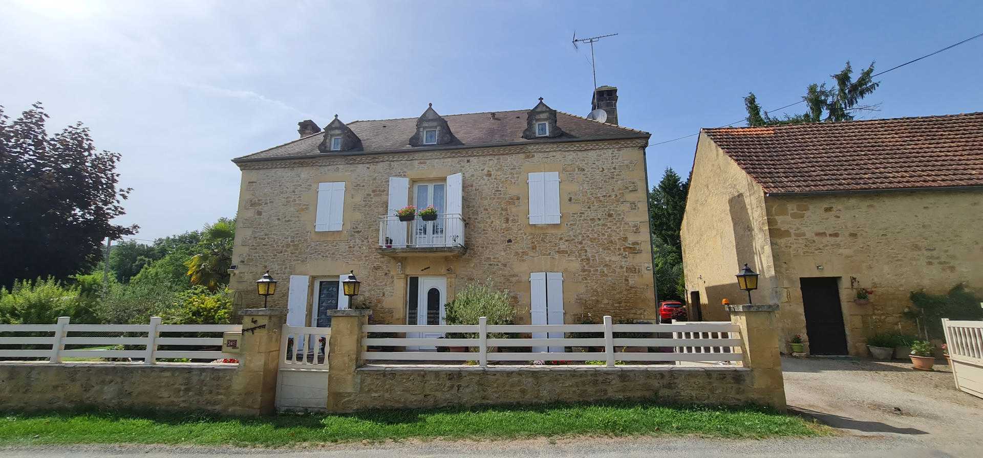 rumah dalam Sarlat-la-Canéda, Nouvelle-Aquitaine 10828966