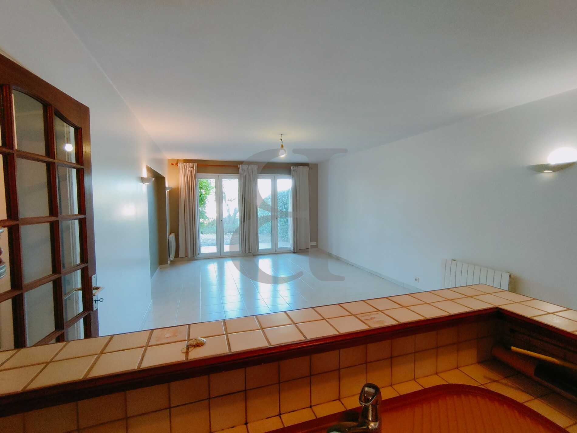 公寓 在 維松拉羅曼, 普羅旺斯-阿爾卑斯-藍色海岸 10828974