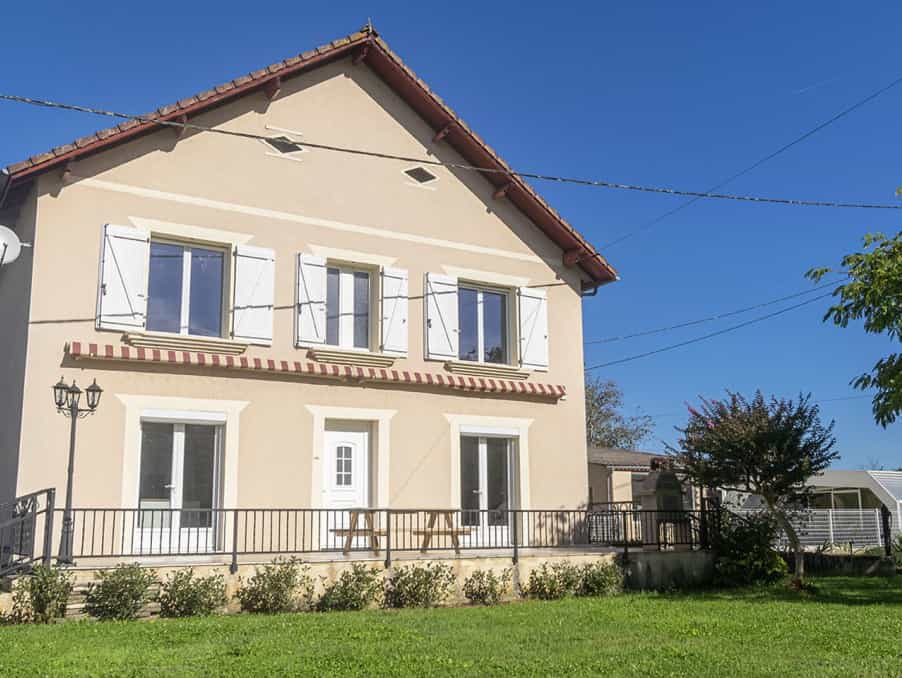 House in Lalinde, Nouvelle-Aquitaine 10829104