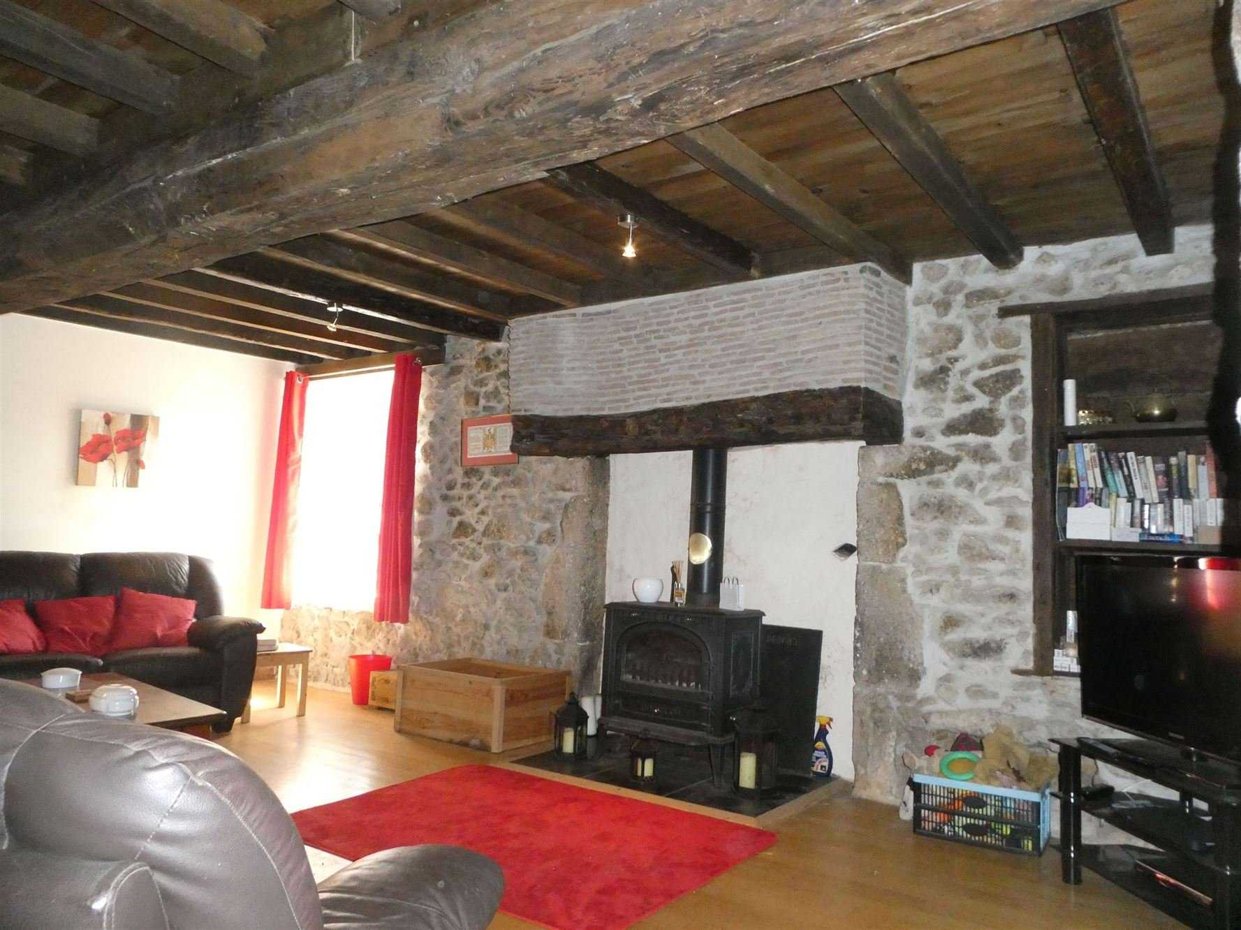 House in Cheronnac, Nouvelle-Aquitaine 10829145