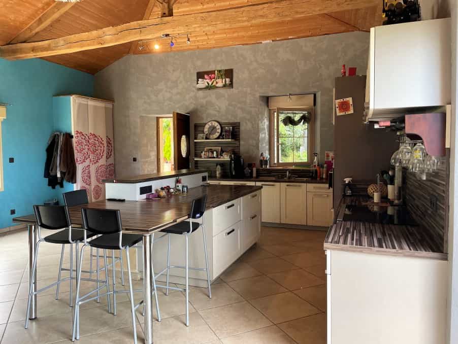 House in Monpazier, Nouvelle-Aquitaine 10829150