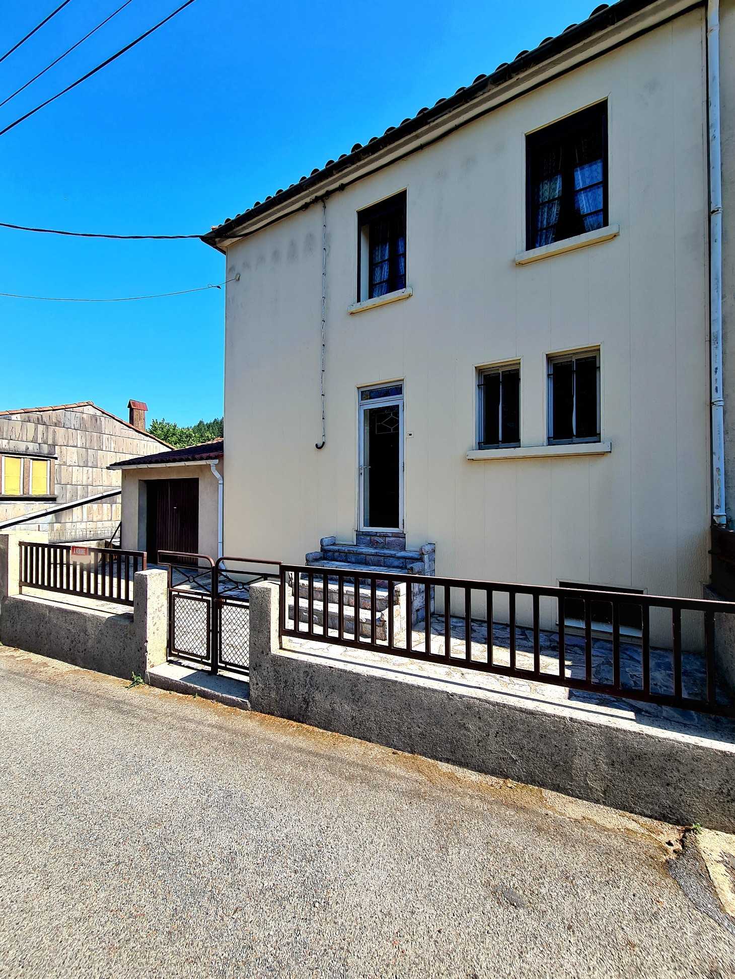 Casa nel Saint-Pons-de-Thomieres, Occitania 10829260
