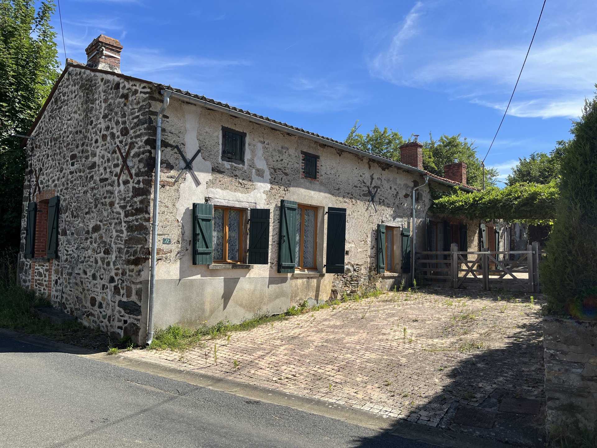 Rumah di Bussiere-Poitevine, Nouvelle-Aquitaine 10829293