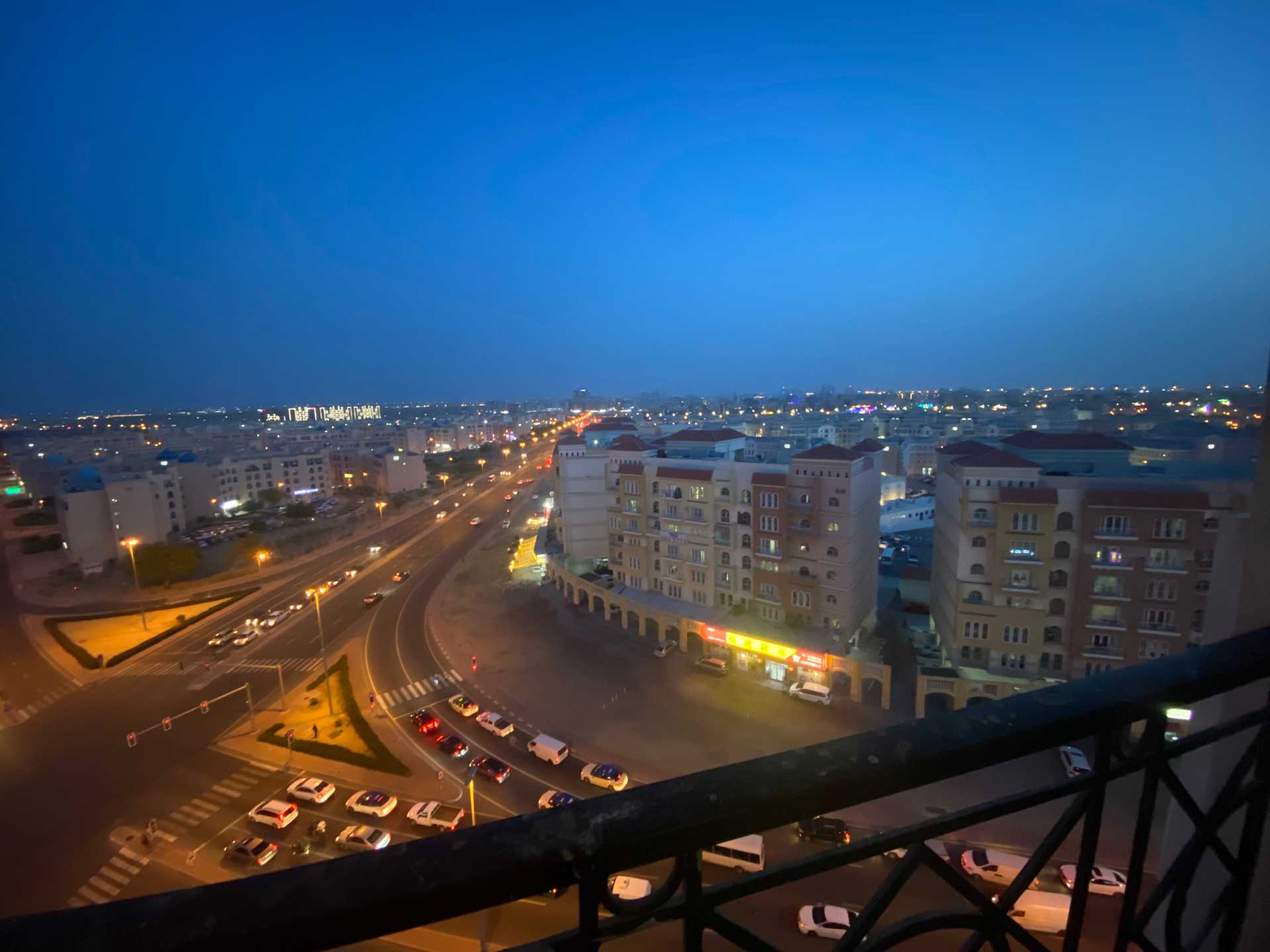 Condominium dans Warisan, Dubaï 10829444