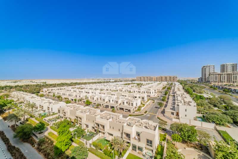 Condominium in Dubai, Dubai 10829454