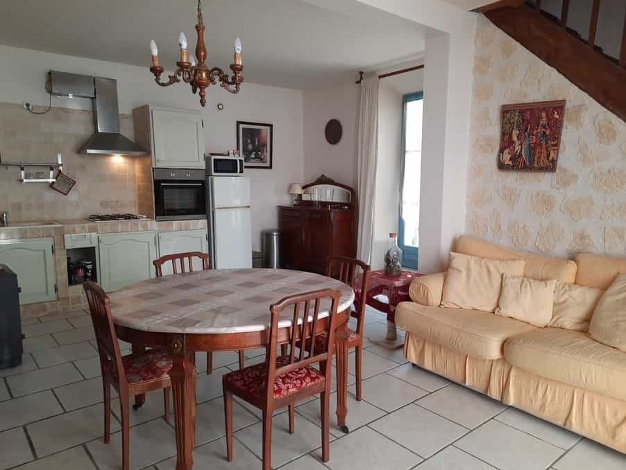 House in Eymet, Nouvelle-Aquitaine 10829663