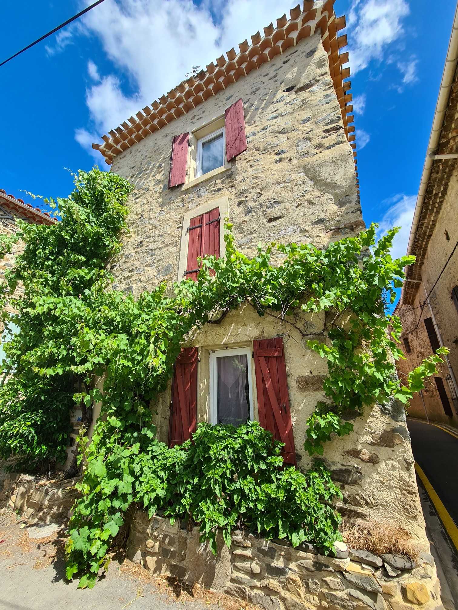 rumah dalam Berlou, Occitanie 10829673
