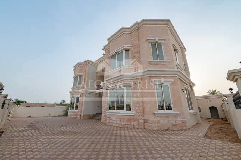 House in Dubai, Dubayy 10829767