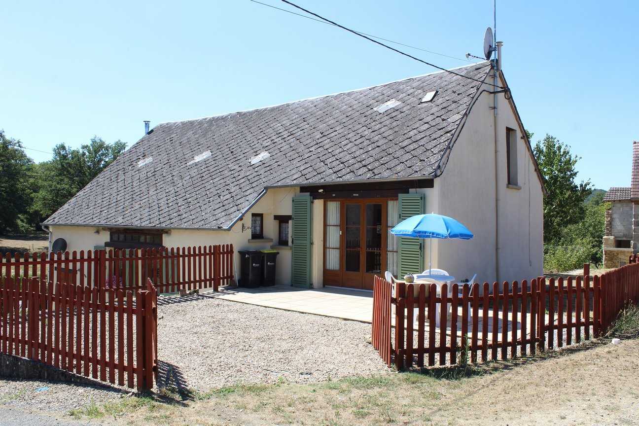 Rumah di Azerable, Nouvelle-Aquitaine 10829882