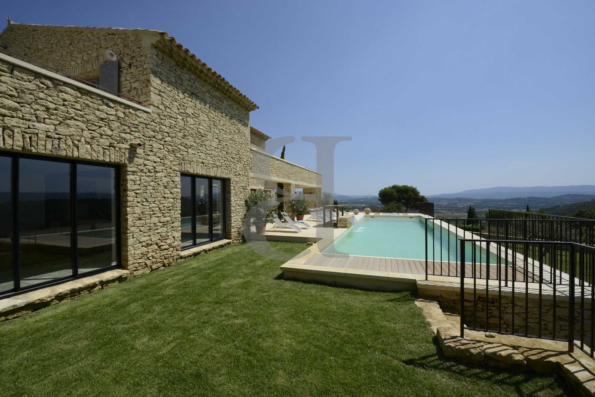 Будинок в Gordes, Provence-Alpes-Cote d'Azur 10829884