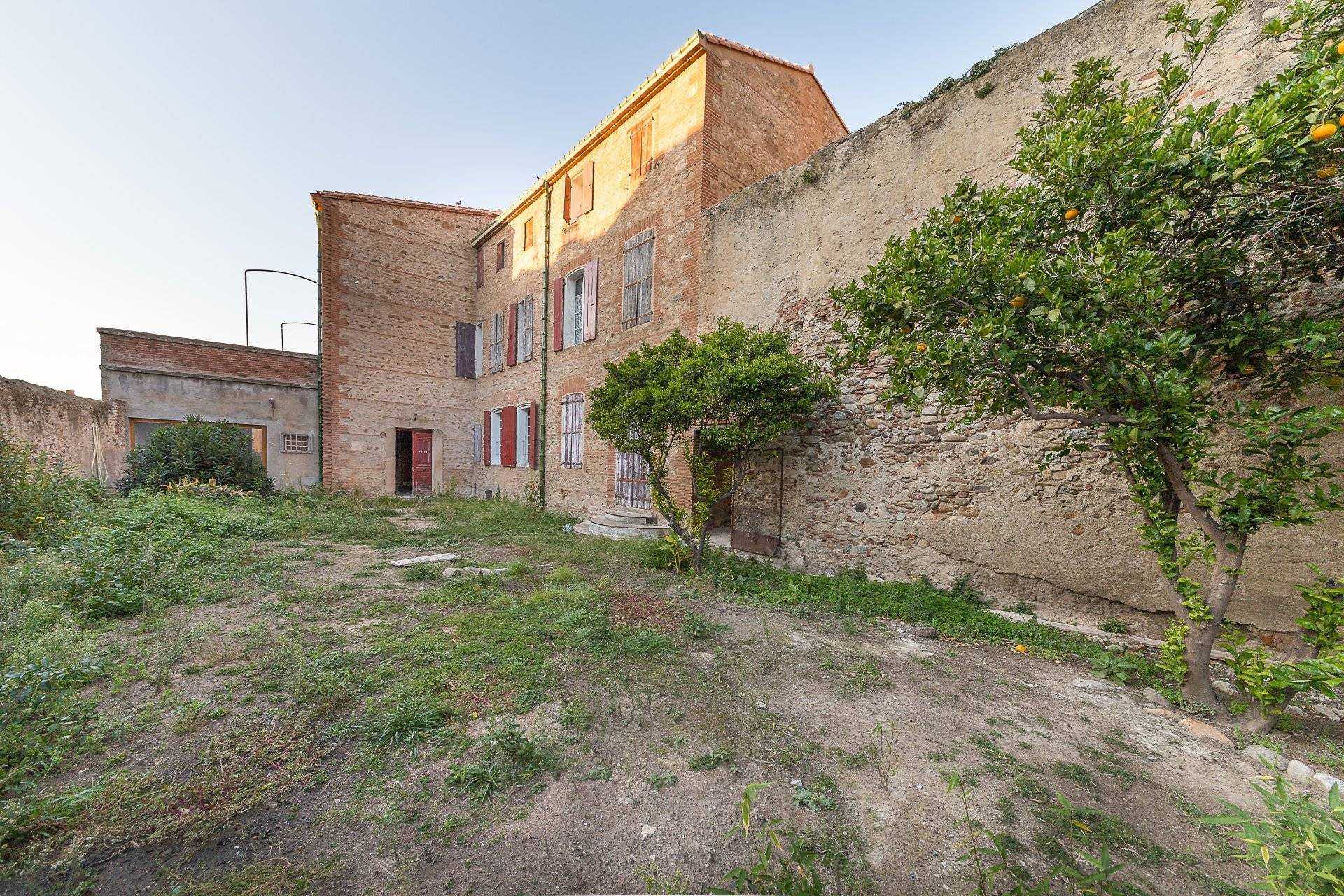 Hus i Corneilla-la-Riviere, Occitanie 10829930