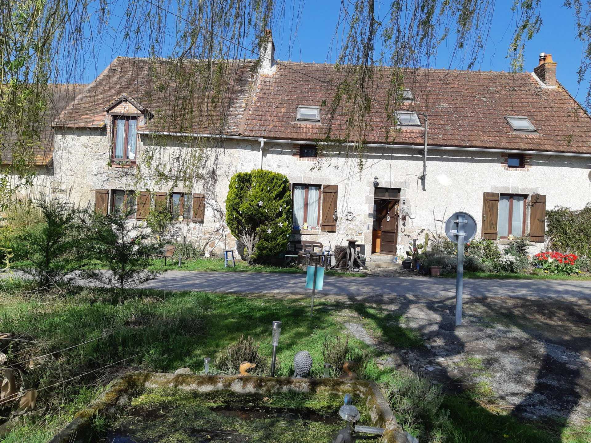 房子 在 Saint-Leger-Magnazeix, Nouvelle-Aquitaine 10829935