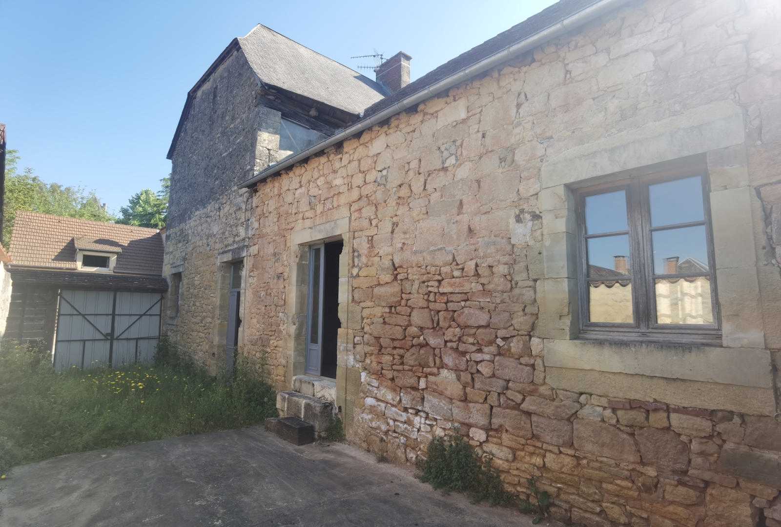 Hus i Hautefort, Nouvelle-Aquitaine 10829951