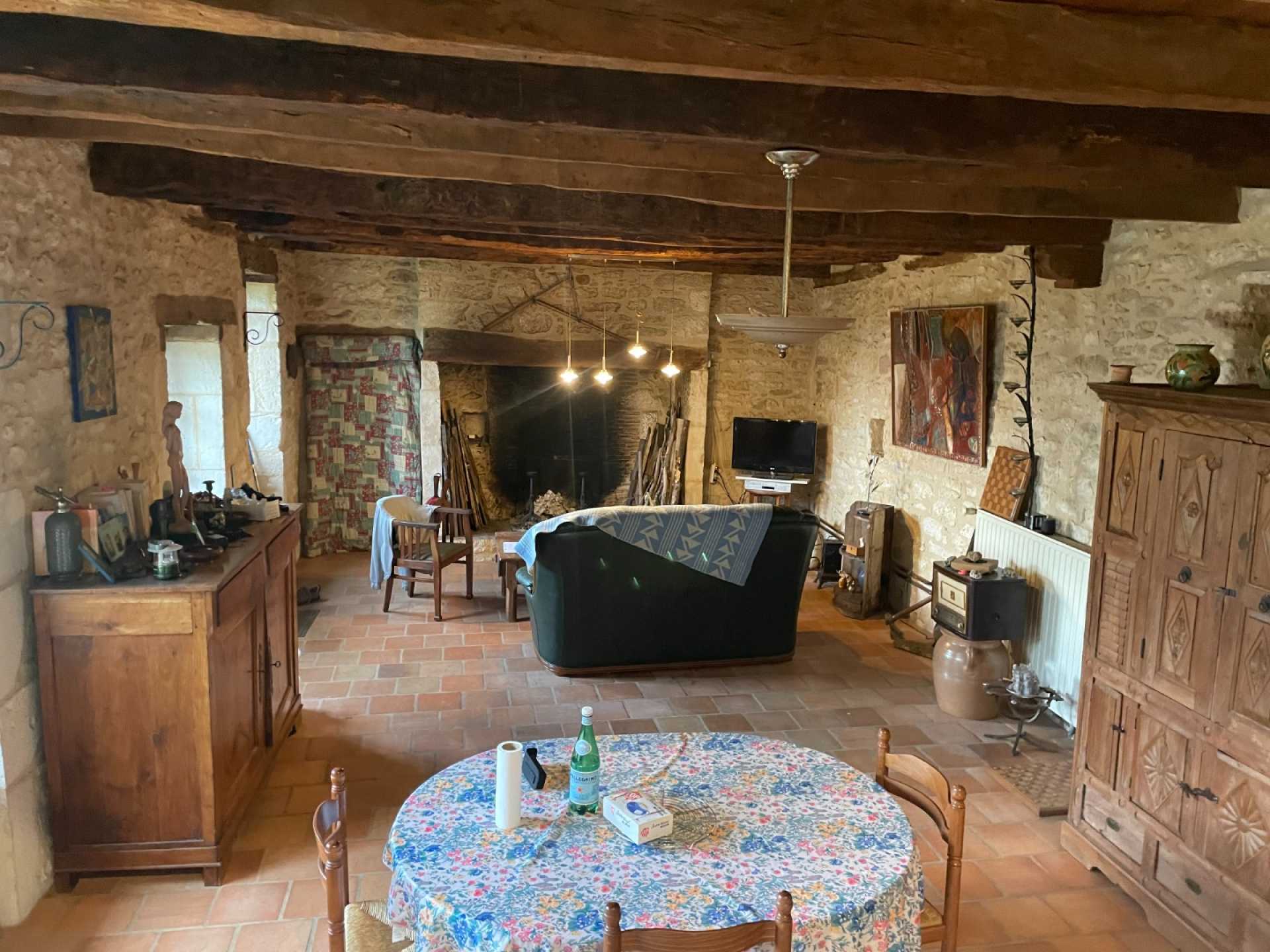 집 에 Montignac, Nouvelle-Aquitaine 10829964