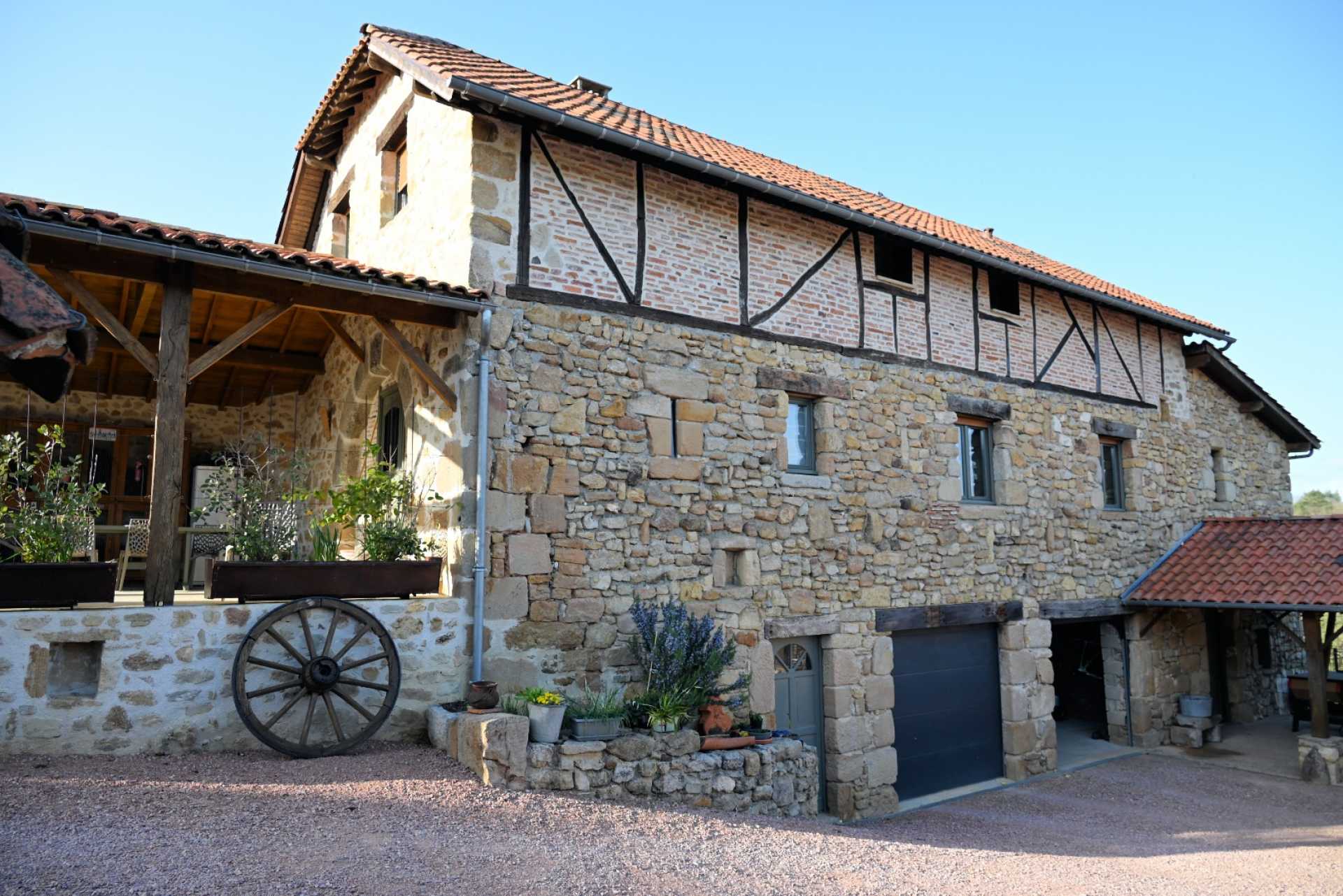 Dom w Figeac, Occitanie 10829987