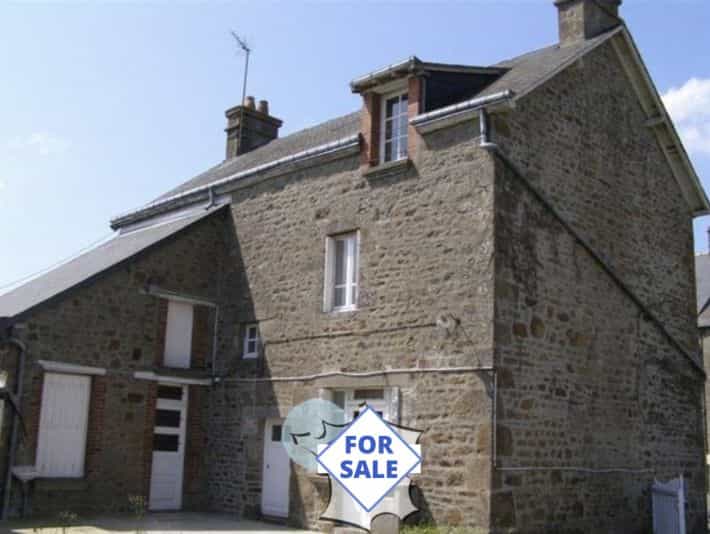 House in Chantrigne, Pays de la Loire 10830154
