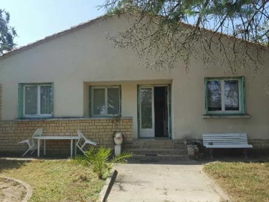 σπίτι σε Miramont-de-Guyenne, Nouvelle-Aquitaine 10830239