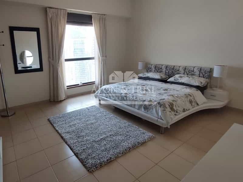Condominium in Dubai, Dubai 10830276