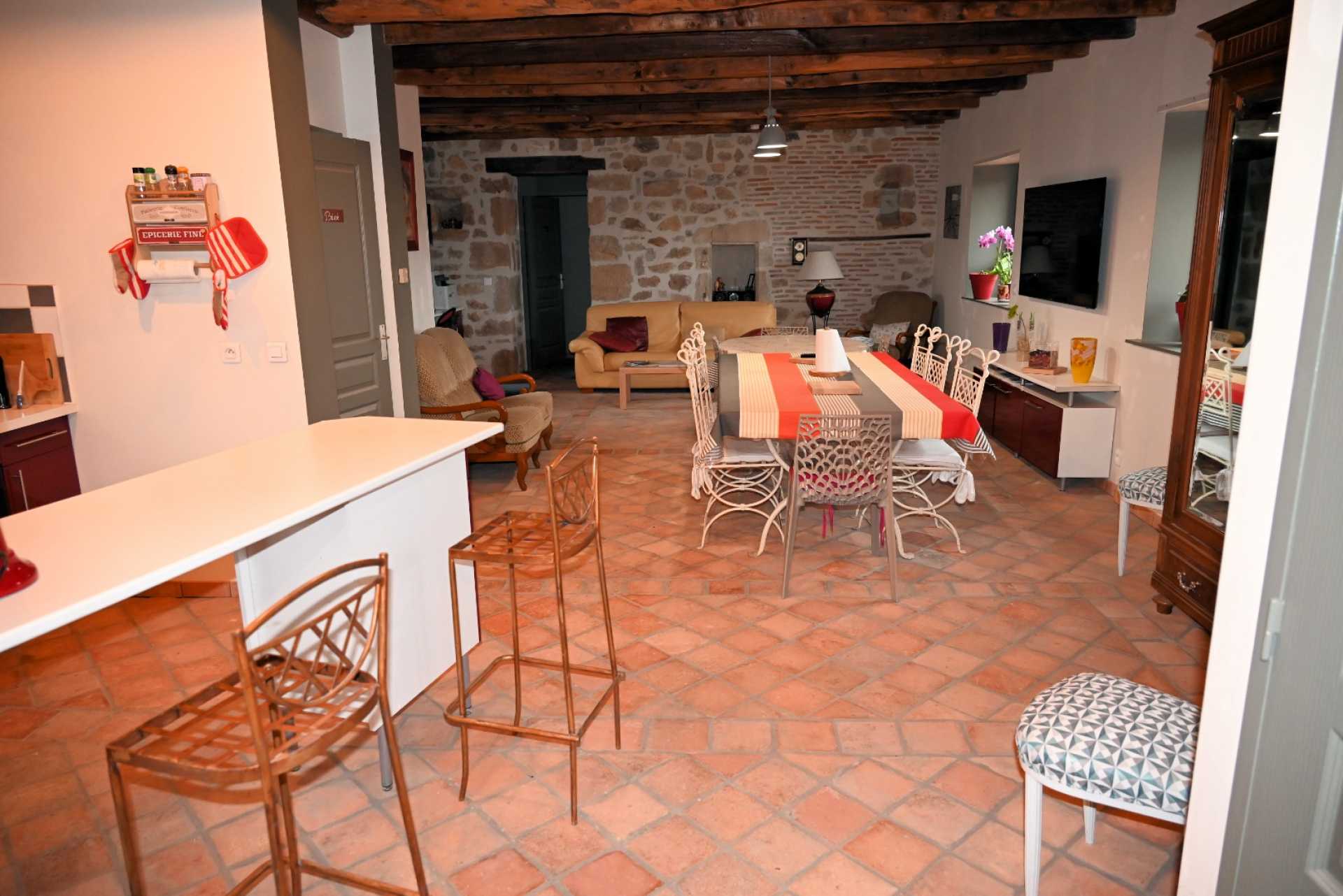 Rumah di Figeac, Occitanie 10830545
