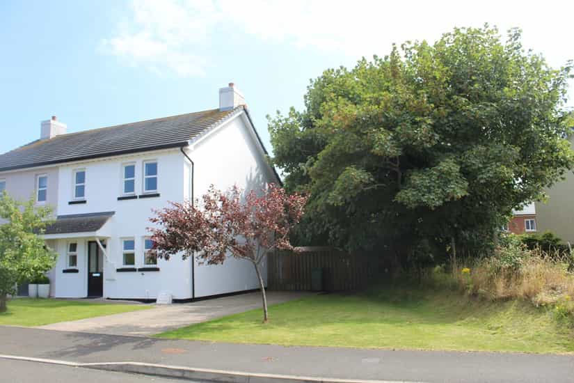 House in Drummore, Dumfries and Galloway 10830567