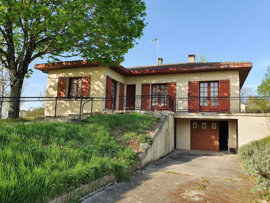 House in Eymet, Nouvelle-Aquitaine 10830628