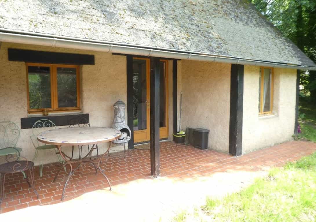 Dom w Juvigny-le-Tertre, Normandia 10830740