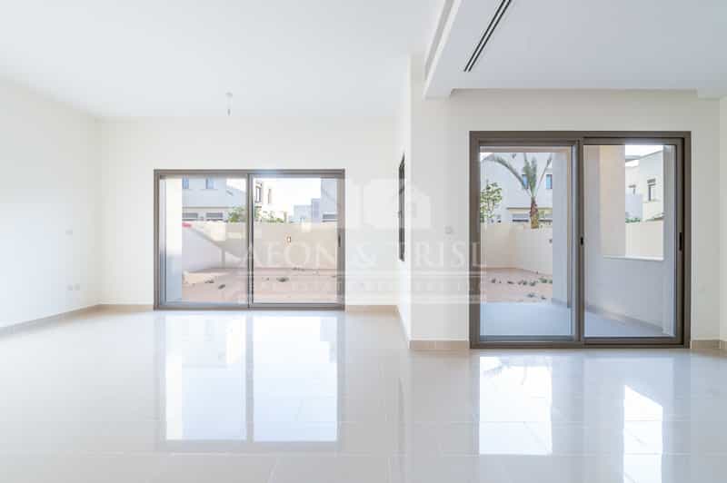 Rumah di Warisan, Dubai 10830801