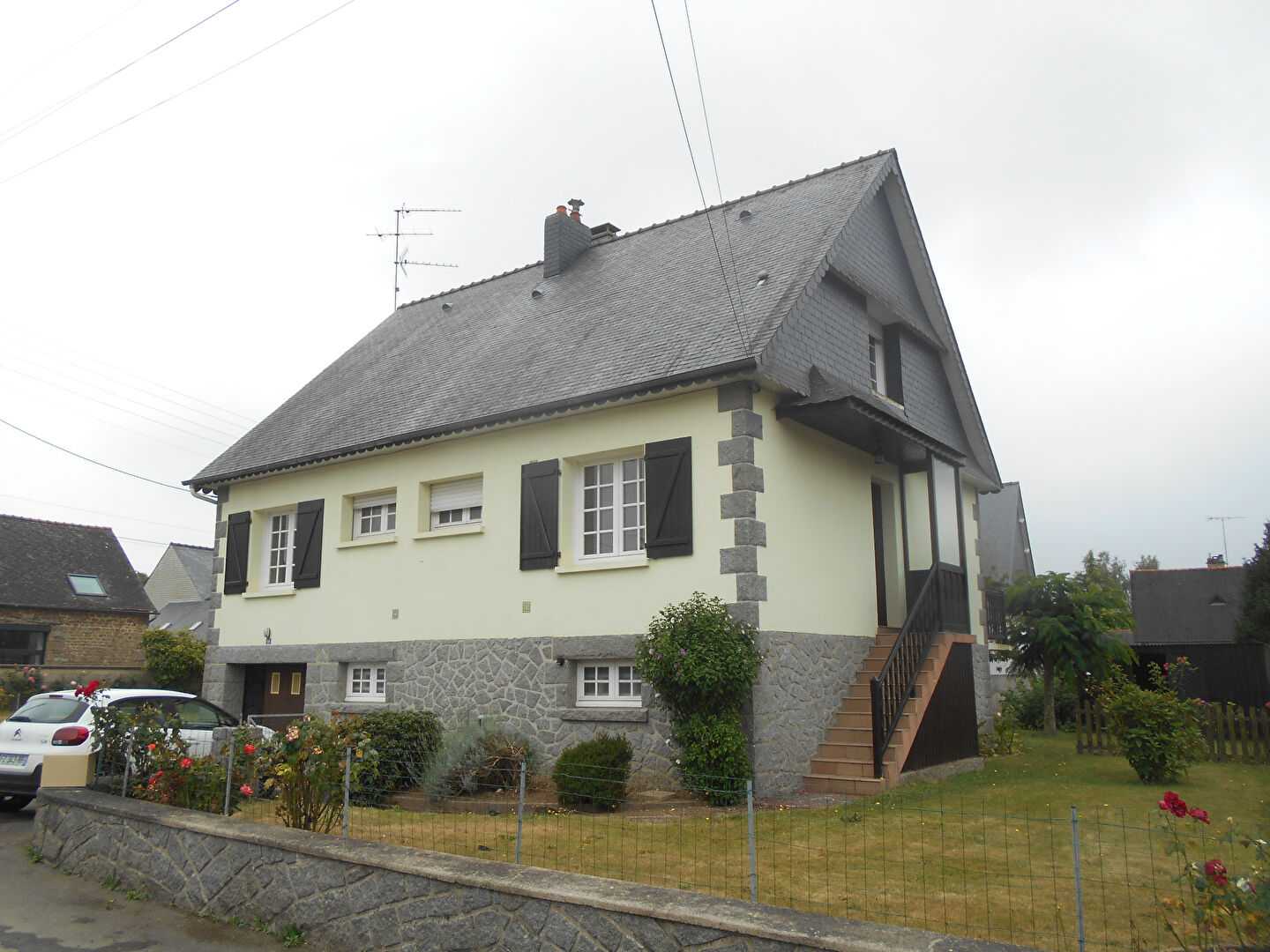 بيت في Louvigné-du-Désert, Brittany 10830900