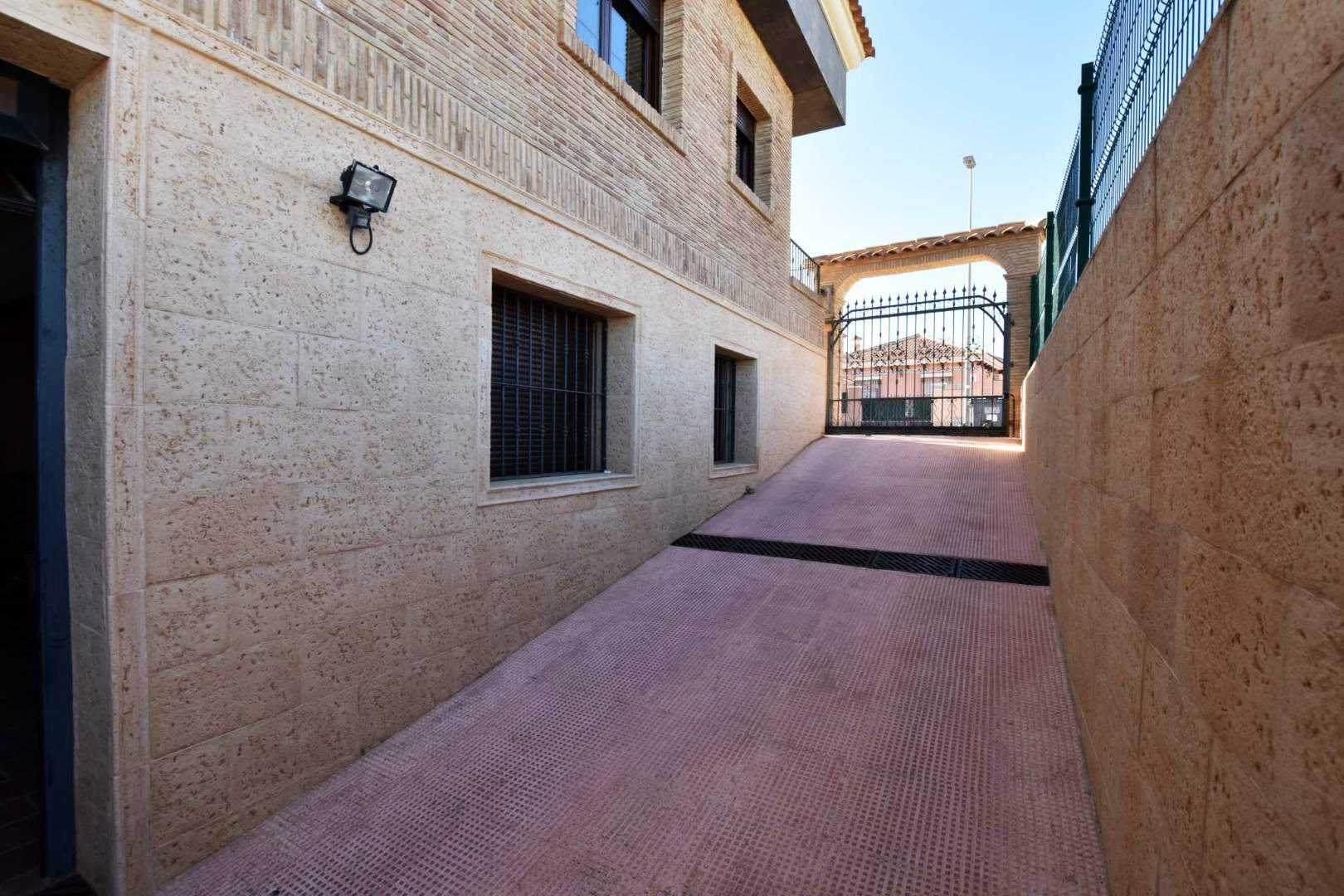 σπίτι σε La Herrada, Comunidad Valenciana 10831076