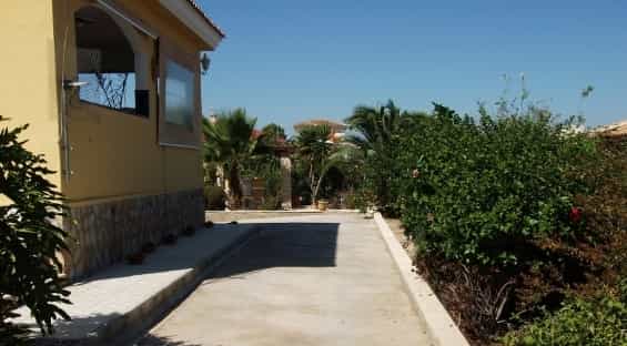 House in Jacarilla, Valencian Community 10831203