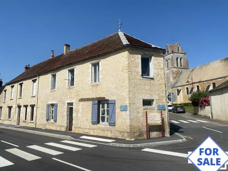 House in Saint-Jouin-de-Blavou, Normandy 10831242