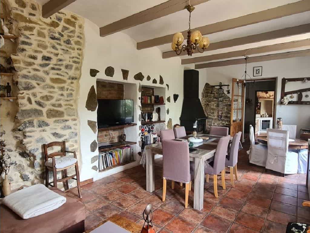 House in Saint-Ambroix, Occitanie 10831271