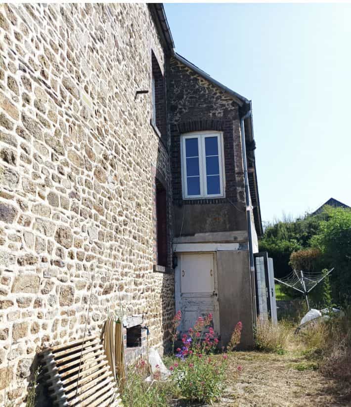 Talo sisään Chevaigne-du-Maine, Pays de la Loire 10831287