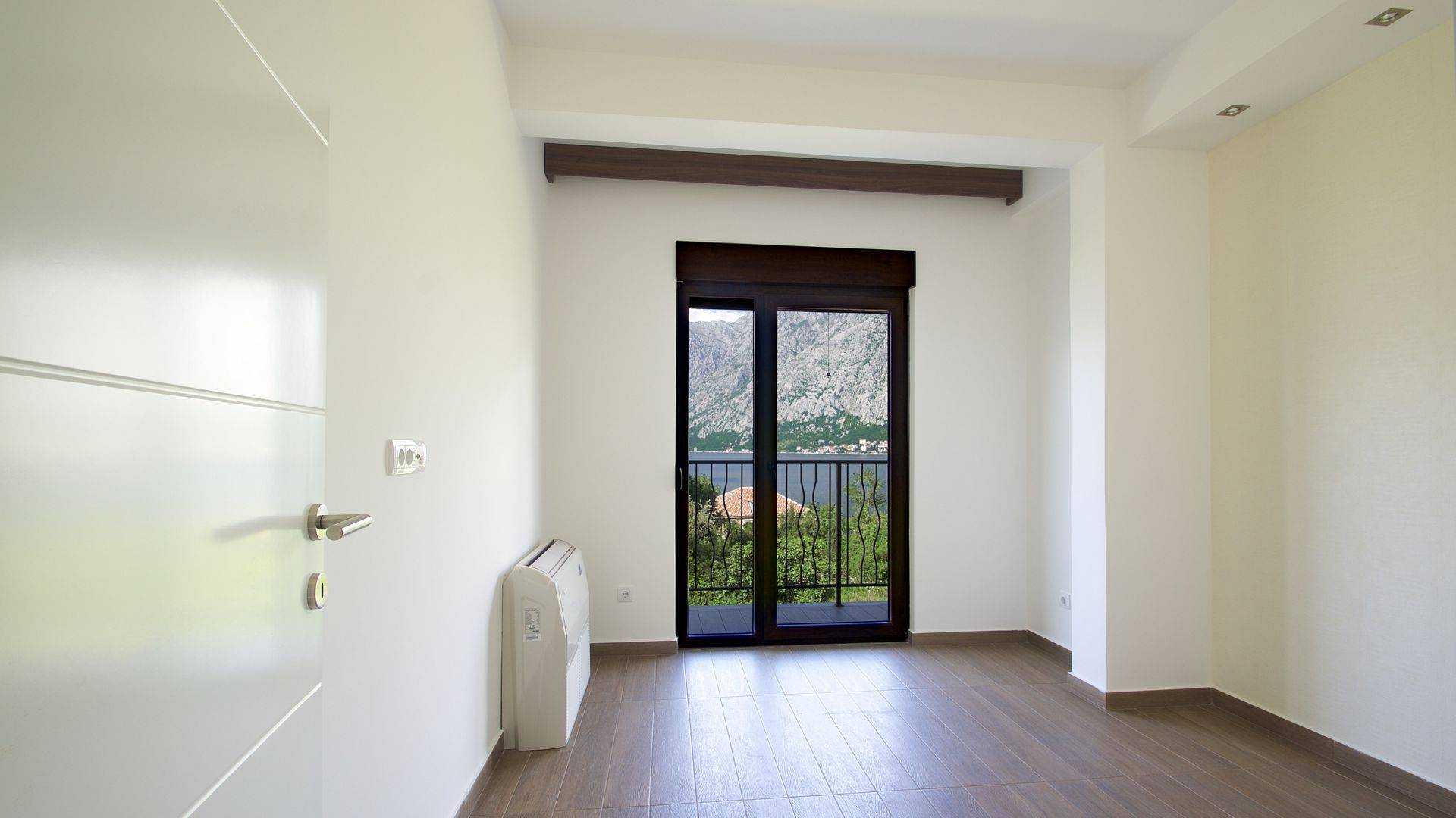 Dom w gornja lastva, Kotor Municipality 10831450