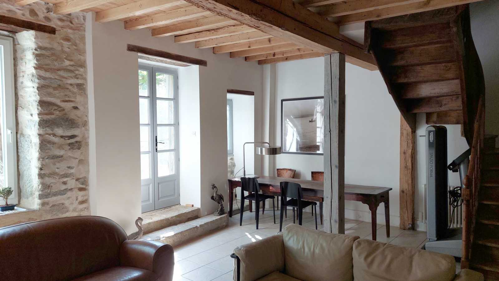 rumah dalam Pomas, Occitanie 10831564