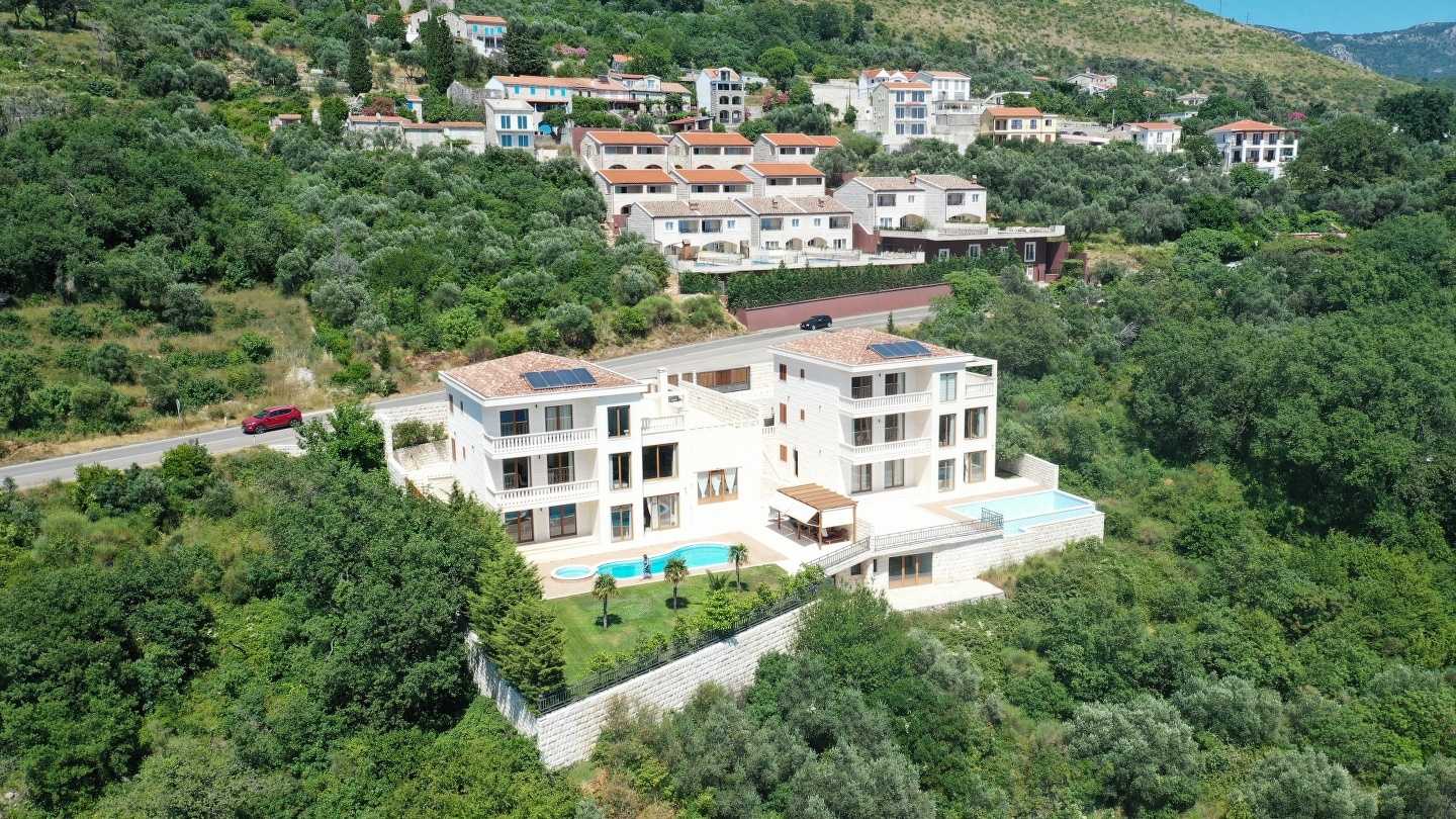 жилой дом в Rijeka Reževići, Budva Municipality 10831583